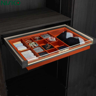 Buon prezzo Cestino estraibile per guardaroba per biancheria intima, soluzione di stoccaggio con luce in linea