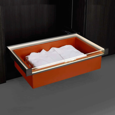 Bon prix Tiroir coulissant pour penderie, panier à linge, texture cuir, avec éclairage LED en ligne