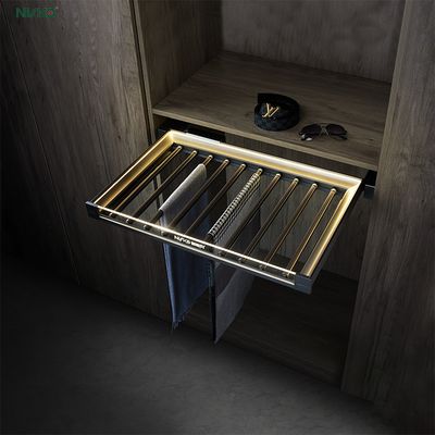 Bon prix Organisateur de pantalon coulissant léger en verre pour le rangement des vêtements de garde-robe en ligne