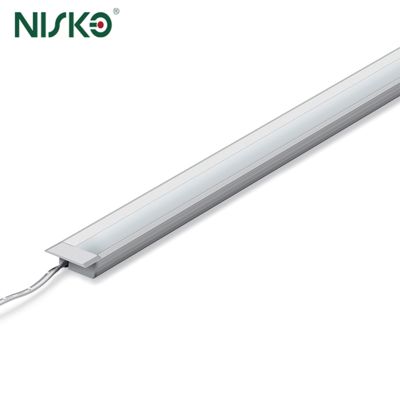 Buon prezzo Illuminazione per interni dell'armadio con profilo in alluminio con striscia luminosa incorporata a LED ultrasottile in linea