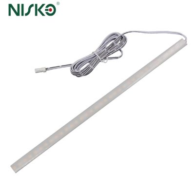 Buen precio Luz LED montada en superficie para gabinete, lámpara lineal ultrafina, barra, armario, luz en línea