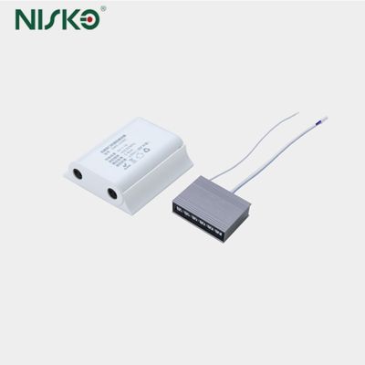 Goede prijs Smart Mini draadloze sensorschakelaar DC 12V 24V infrarood IR-controller voor kastverlichting online